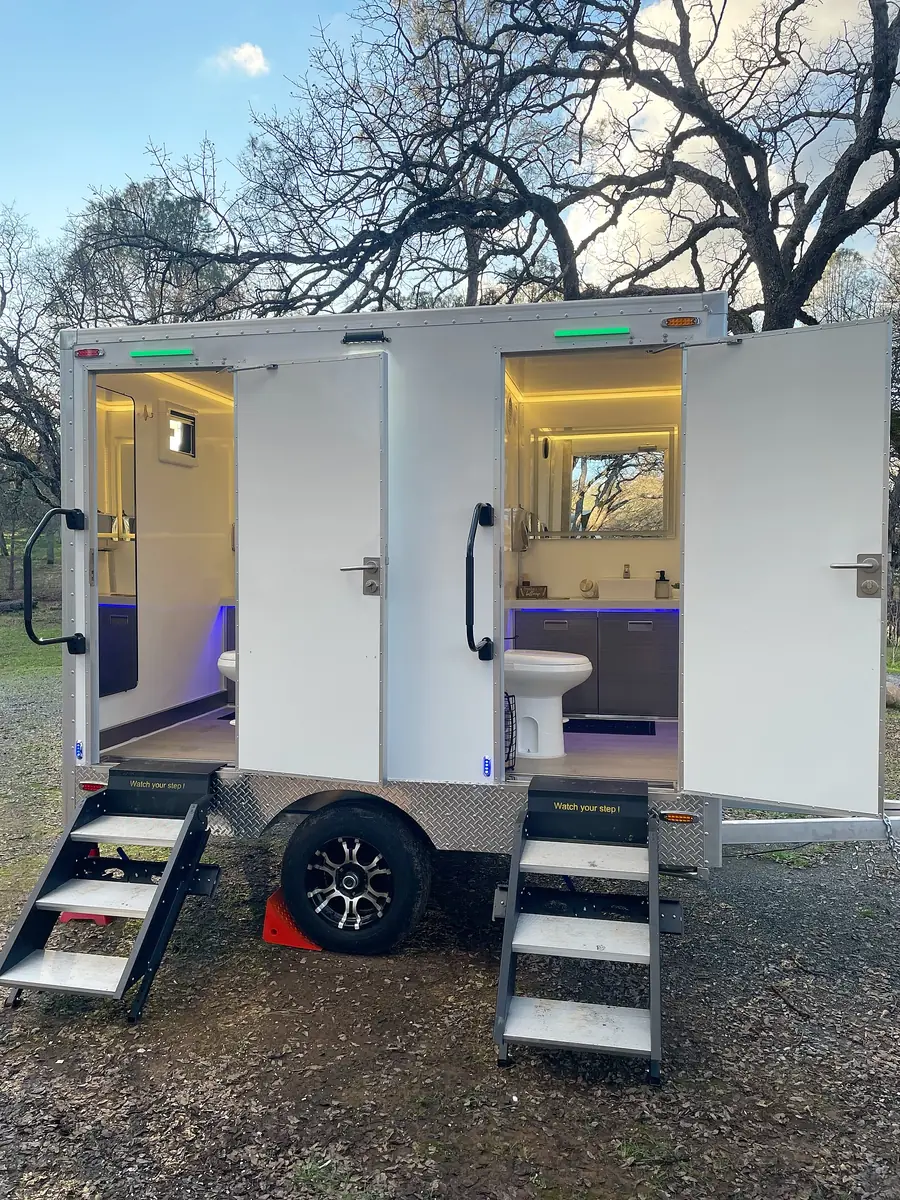 Standard vs Deluxe vs Restroom Trailer